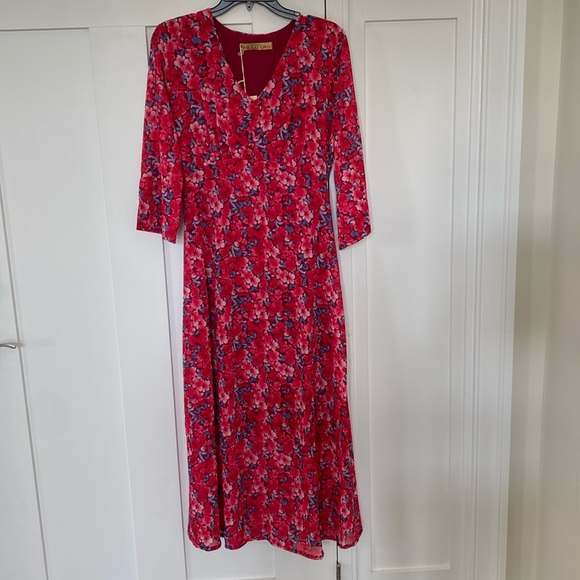 Pink Floral Print Dress by Pala D'oro. Size Small - Picture 4 of 16